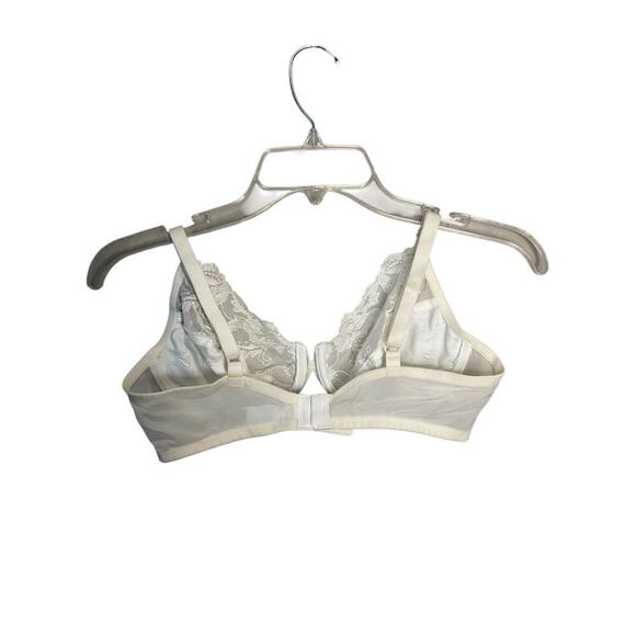 Wacoal Underwire Seasonal Fashion Lovely Lace Bra 85136 Ivory Womens Sz 36C NEW - Picture 2 of 3